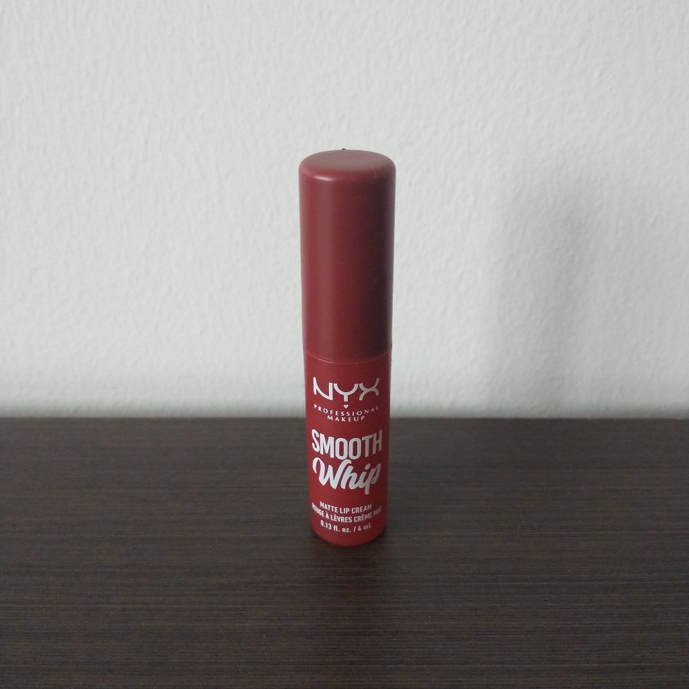 NYX Smooth Whip Lip Cream